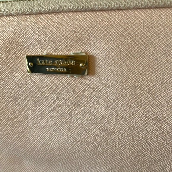 Kate Spade: Pink& Black Padded Laptop Sleeve- Gold Tone - Picture 2 of 16